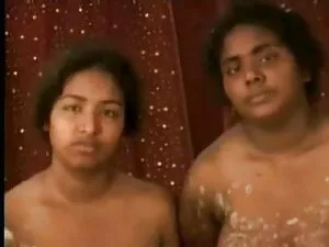 लंबे बाल श्यामला किश ...