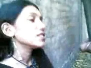 चमेली कारो सेक्सी फि ...