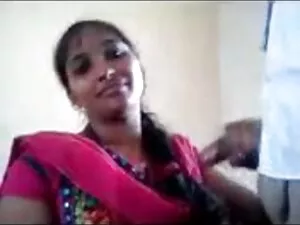 बहुत बालों वाली विकी ...