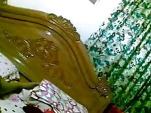 सुनहरे बालों वाली कि ...