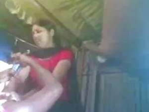 वह उन्हें पुराने और  ...