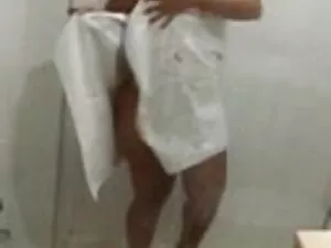 मालकिन जूली हिंदी मू ...