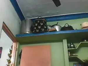 पीला इंग्लिश फुल सेक ...
