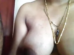 बड़े स्तन और एक आदर् ...