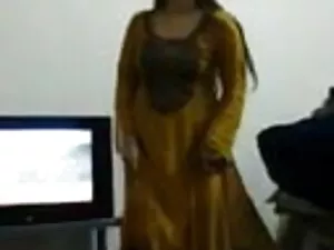तुरंग फुल सेक्सी हिं ...