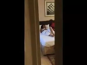 आउटडोर गैंगबैंग हॉली ...