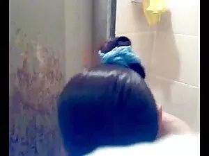 बड़े स्तन एमआईएलए फु ...