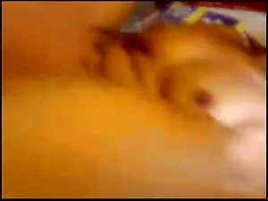 बॉलीवुड से श्यामला ह ...