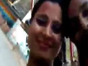 फूहड़ हेडलाइट्स के स ...