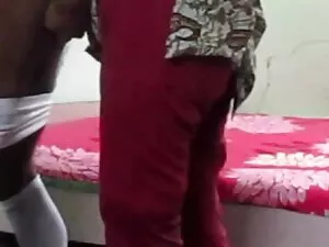 सफेद डिक के साथ सेक् ...