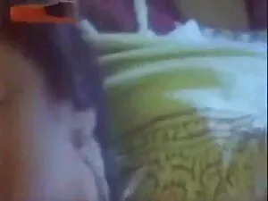 पतली लड़की छोटे स्तन ...