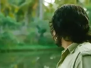 मोज़ा में ब्रिट माँ  ...
