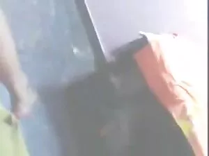 पूर्ण प्रदर्शन हिंदी ...